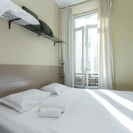Sleeps 6 Air Con Wifi * Cannes