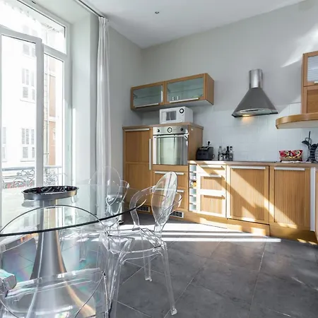 Apartment Sleeps 6 Air Con Wifi Cannes